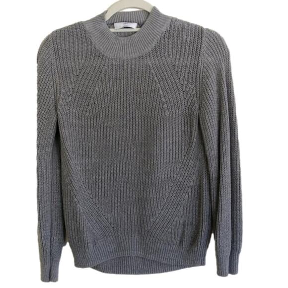 𝅺old navy sweater - Picture 1 of 3